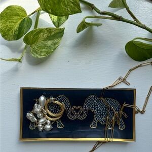 J.Crew Glass Jewelry Tray/ Catch All Dish with Elephants 🐘